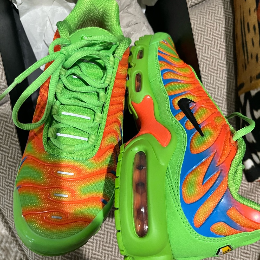 New Nike Air max Supreme Sz 7. Mean Green